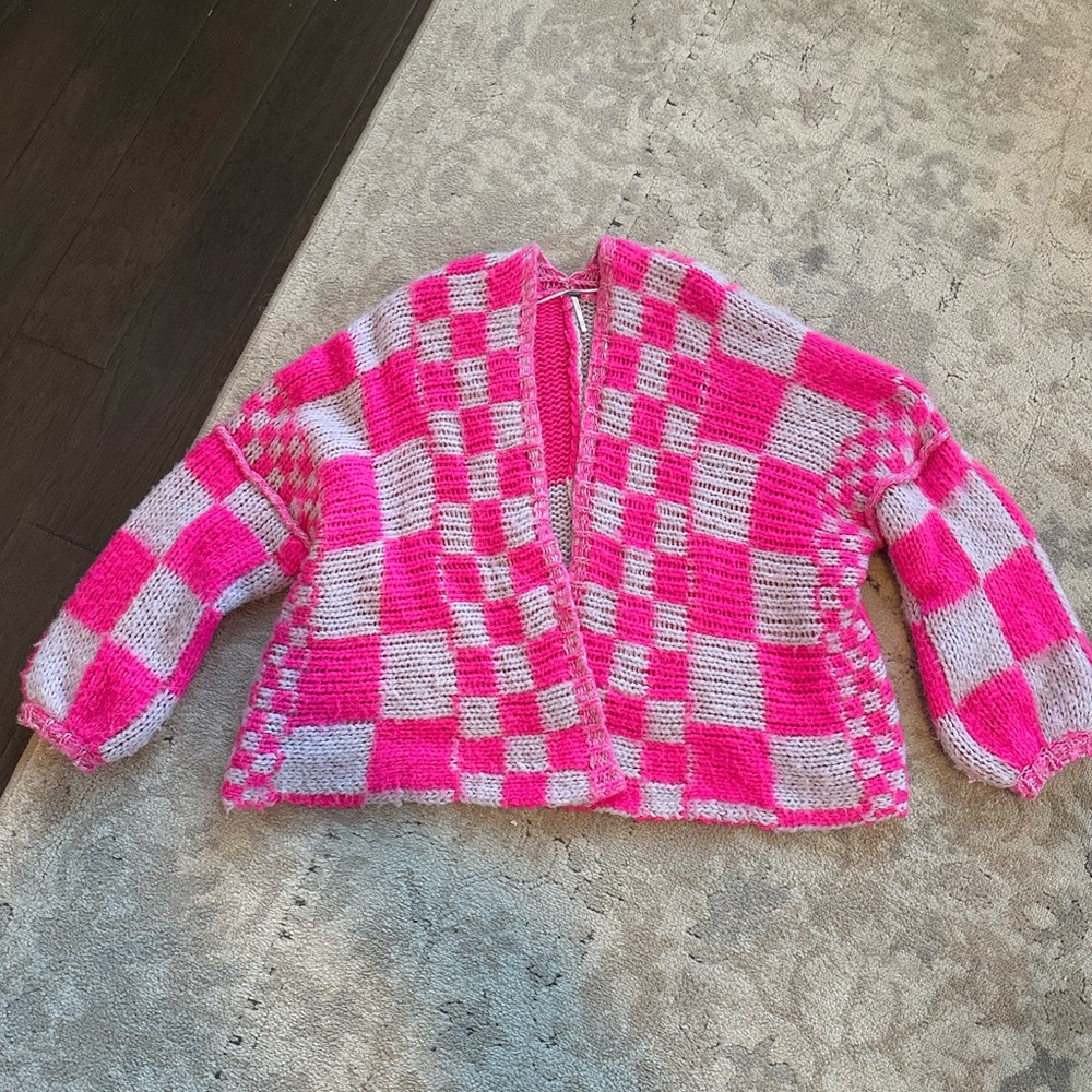 Free People pink oversized cardigan sweater 
XS/S